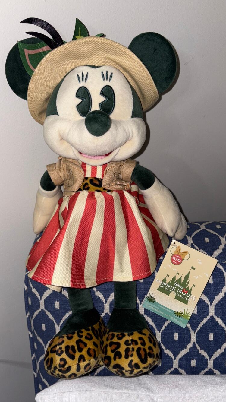 NWT Minnie Mouse: The Main Attraction Series Jungle Cruise